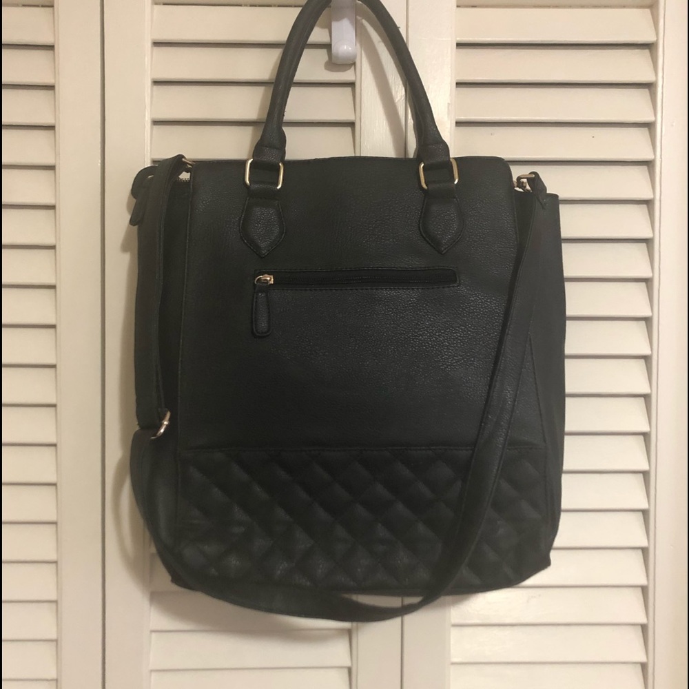 Gorgeous Nila Anthony Commuter bag!